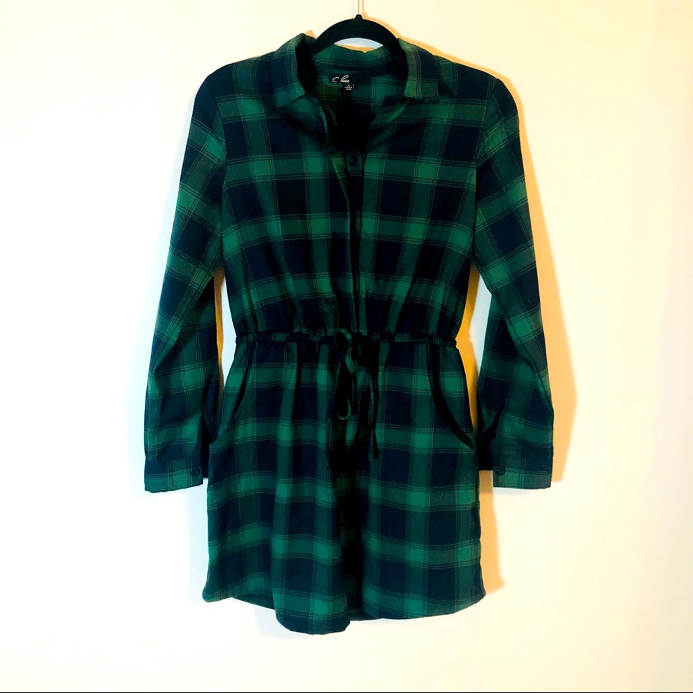 NWOT. Boutique Flannel Long Sleeve Dress. Small.